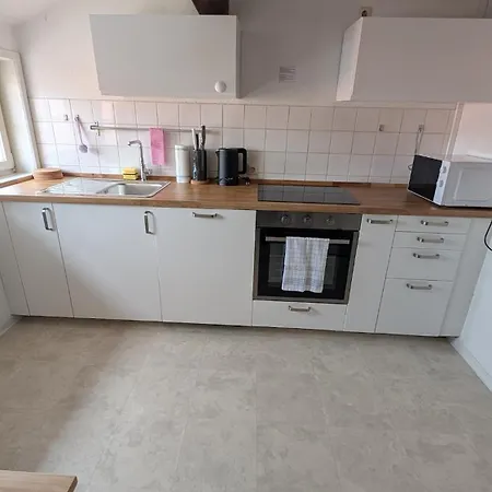 Single In A Historic Half-timbered House