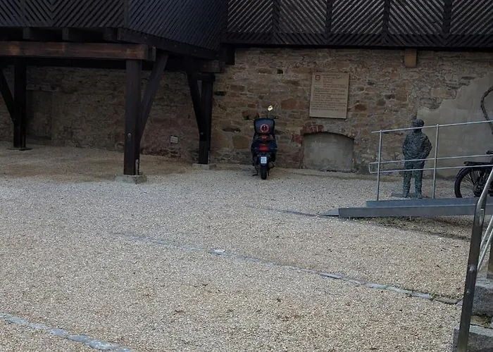 Lejlighed Single In A Historic Half-timbered House *